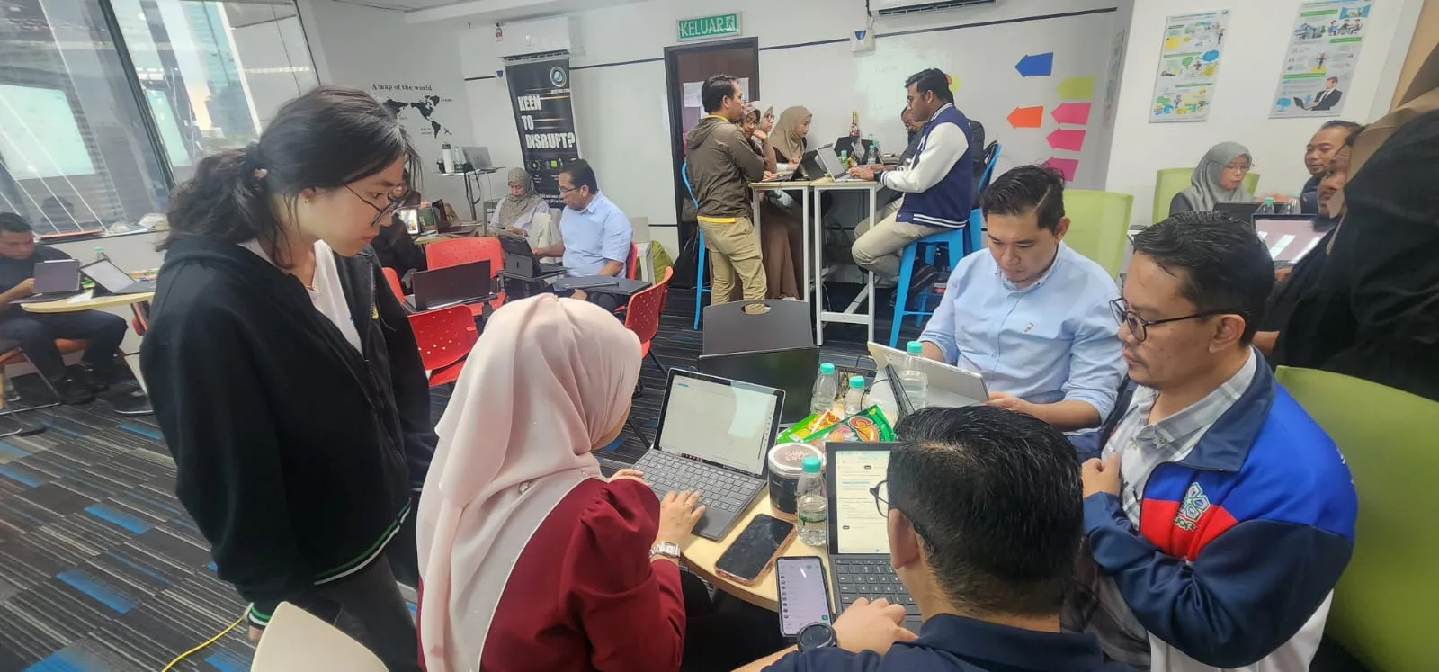 A facilitator working with a team